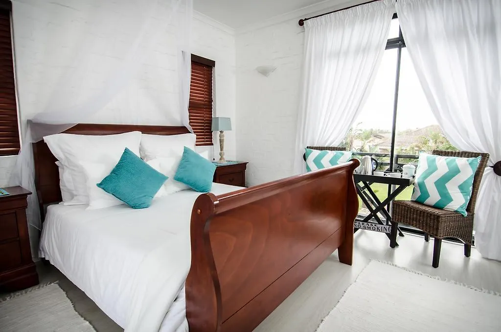 The Surf Shack - Backpackers/Hostel Bloubergstrand